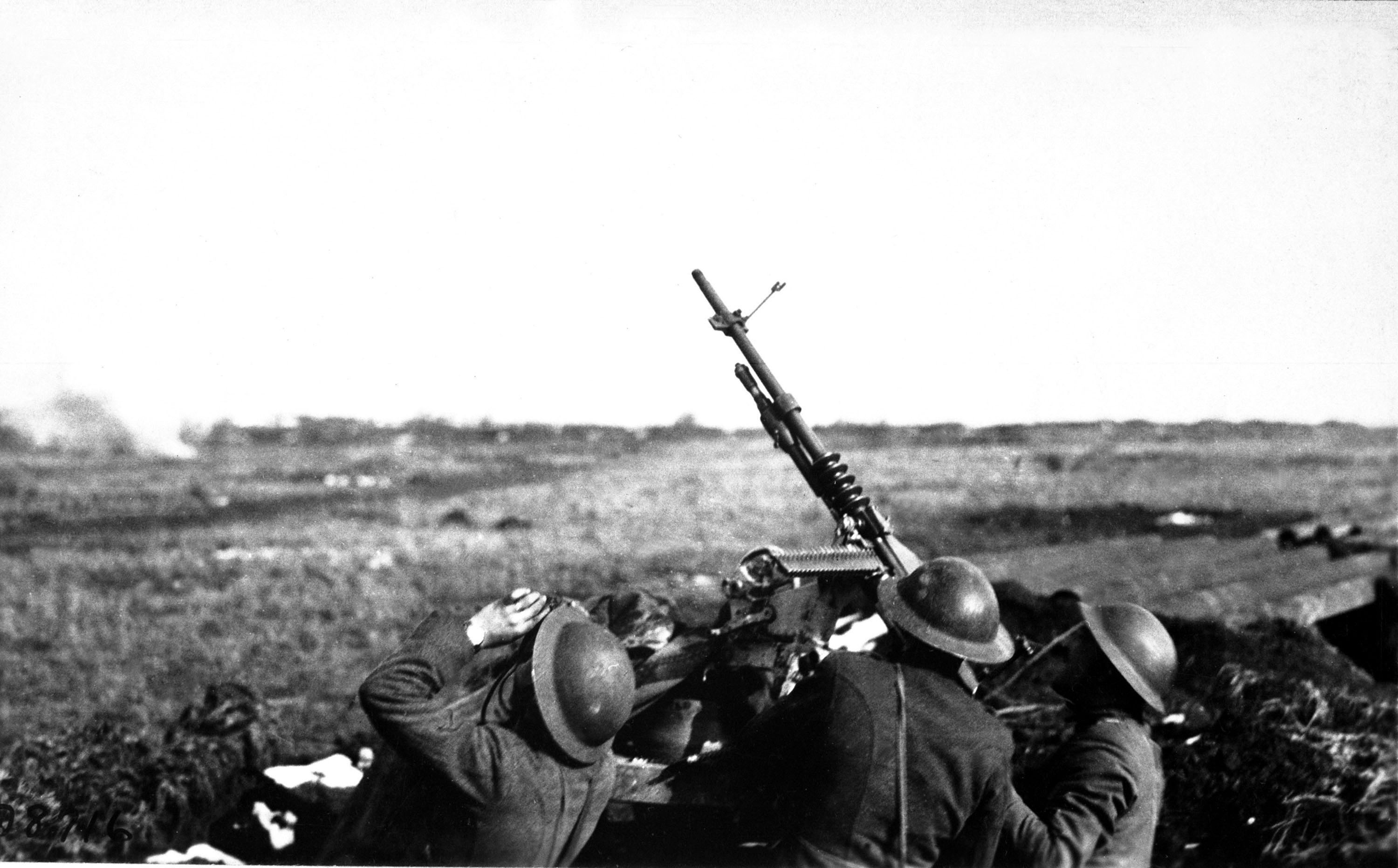 Anti-aircraft gun image